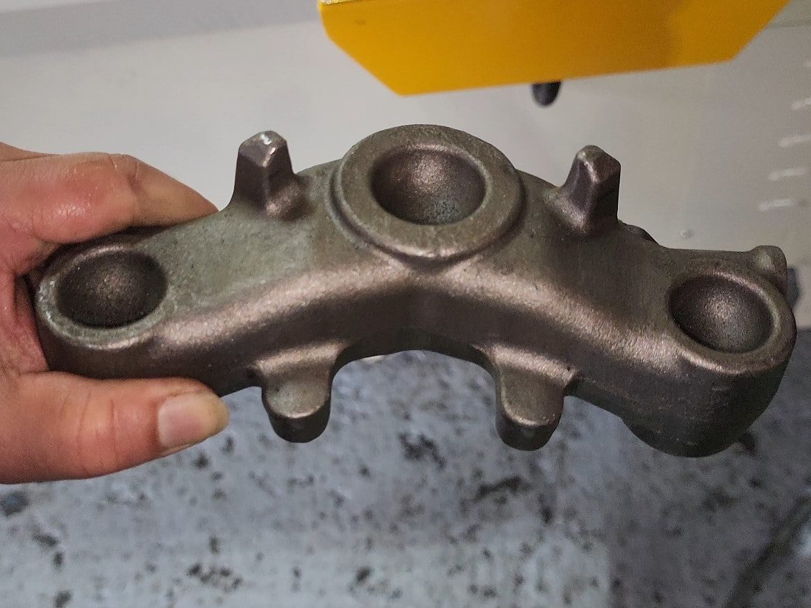 三孔二站鑽孔搪孔機-HC8788A：精確加工航空、汽車和機械零部件